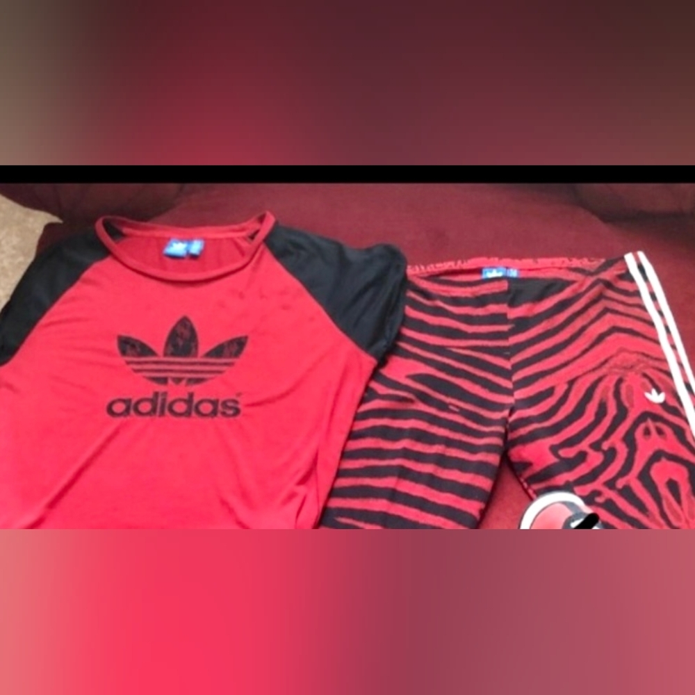 Adidas Womens 2 piece set